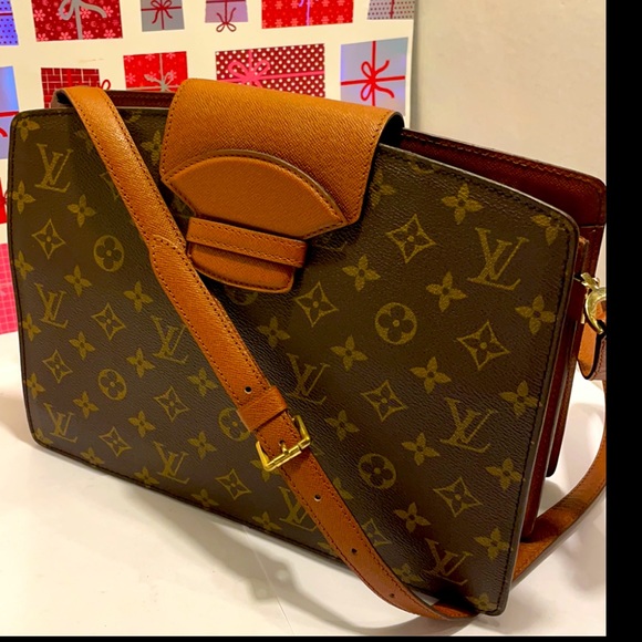 Vintage Louis Vuitton Shoulder/ Crossbody Bag - Picture 2 of 11